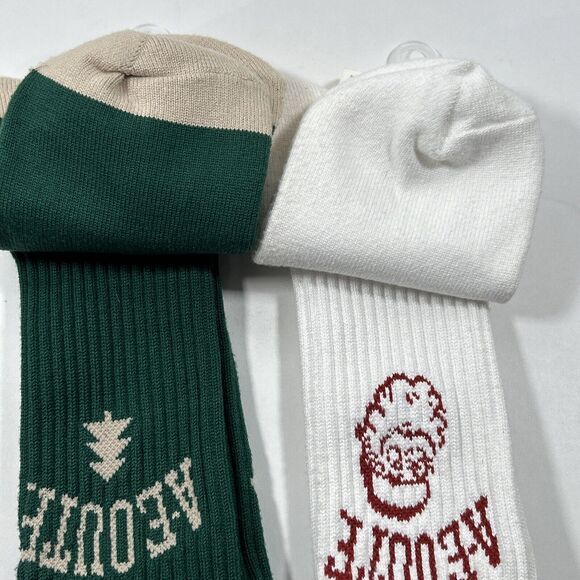 NEW American Eagle 2 Pairs Dad Socks-One Size- Green Tree+Santa Christmas Winter - Picture 10 of 10